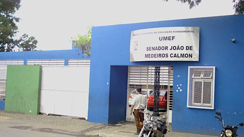 Alunos da rede municipal começam a receber uniformes