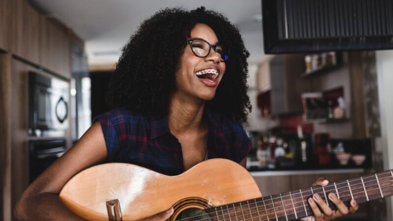 Prainha recebe histórias Afro e MPB neste domingo (24)