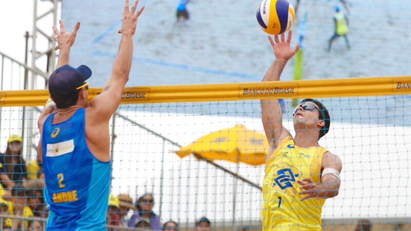 Torneio de Vôlei de Praia agita as areias da Praia de Itaparica