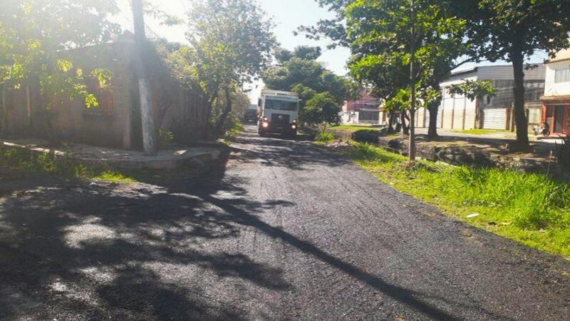 Bairro ​Cobilândia recebe serviços de patrolamento e nivelamento