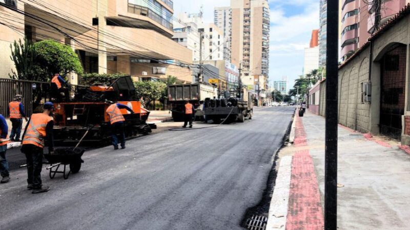 ​Av. Hugo Musso recebe novo asfalto em 200 metros de extensão