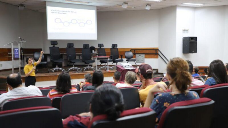 Encontro em Vila Velha discute a Lei Paulo Gustavo