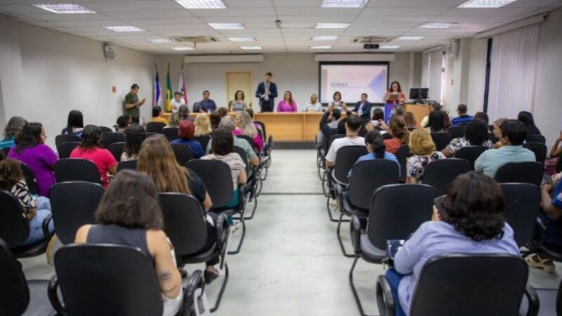 Membros do Conselho de Assistência Social tomaram posse nesta terça-feira (13)