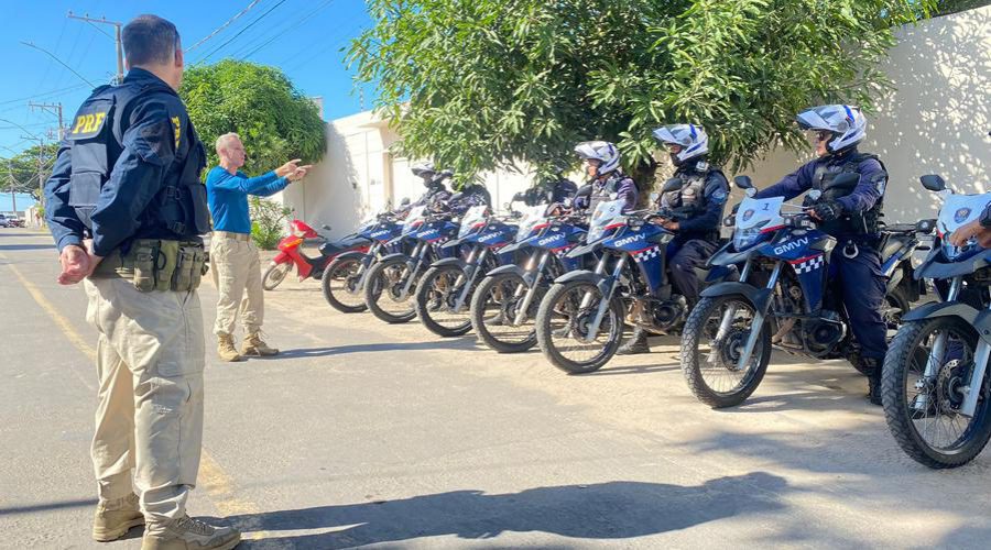 Agentes municipais participam do terceiro dia de curso de formação Motociclista Batedor