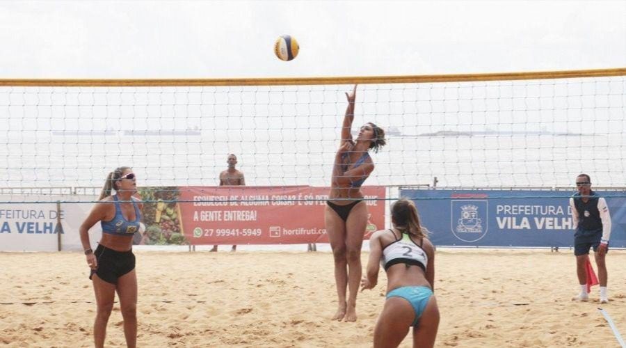 Nas areias da cidade, torneio de vôlei de praia atrai atletas de todas as idades