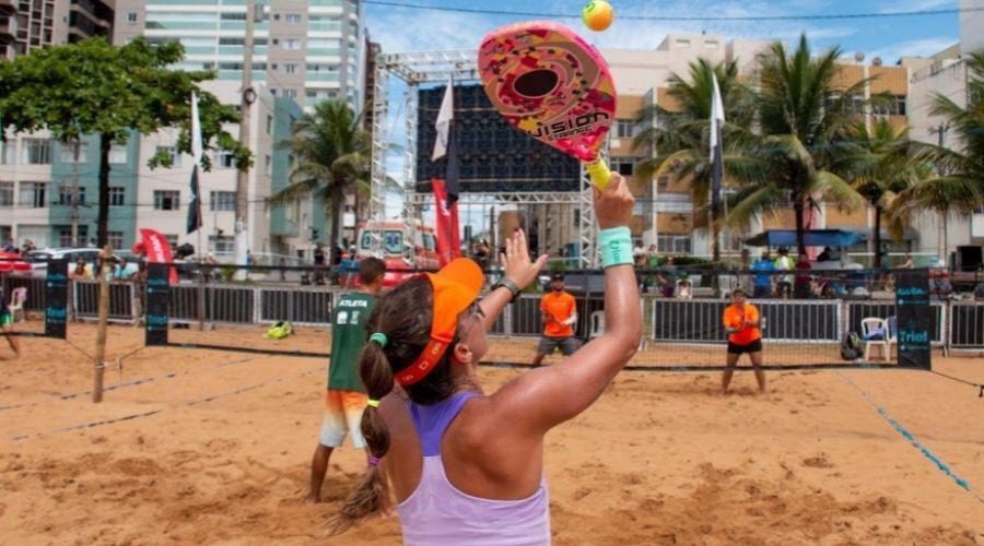 Centenas de atletas são atraídos a Vila Velha para o campeonato estadual de Beach Tennis