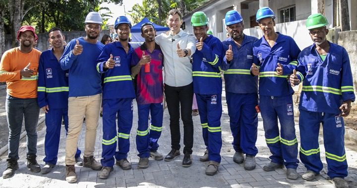 Prefeitura de Vila Velha inicia obras de pavimentação na Quinta Avenida em Cobilândia