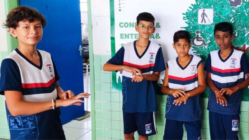 Escolas celebram o Dia Nacional do Surdo com iniciativas inclusivas e difusão da Libras