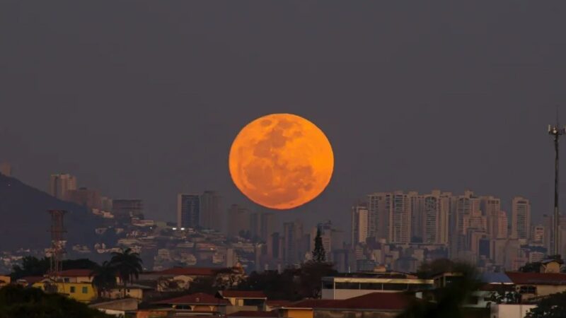 Evento Promovido pela Prefeitura para Contemplar a Superlua na Sexta-feira (29)