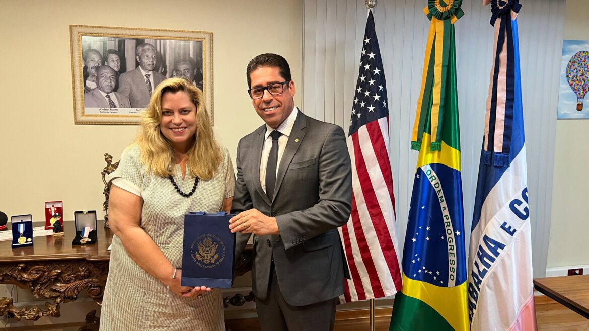 Representantes do Consulado Americano estreitam vínculos com o Espírito Santo