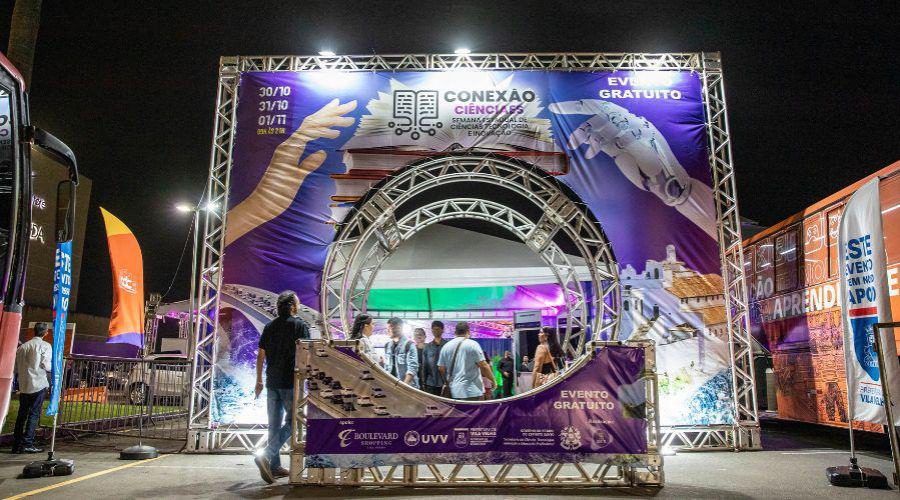 Feira Conexão Ciências ES atrai mais de sete mil visitantes em seu terceiro dia