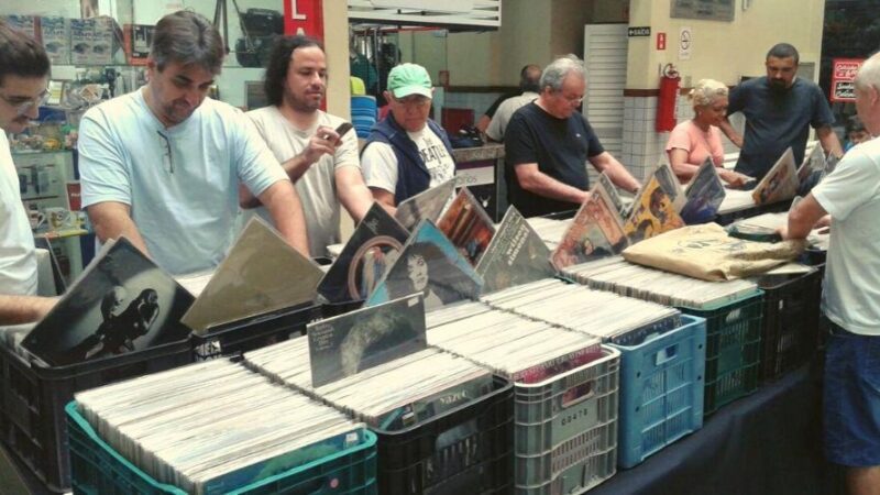 6ª Feira do Vinil acontece neste domingo (17) na Casa da Memória