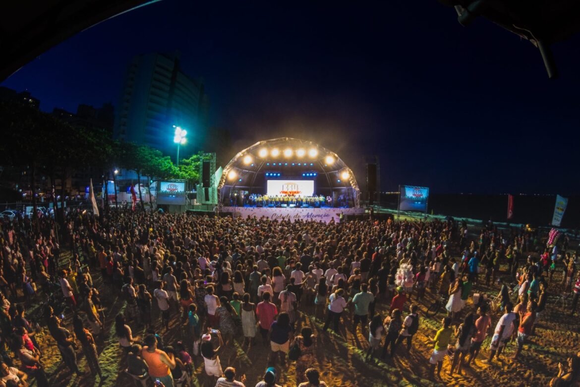 Interdição viária na orla de Itapuã para o maior evento religioso do estado