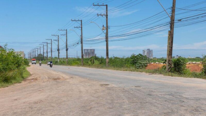 Arnaldinho Borgo leva pavimentação de concreto para Reta do Vale