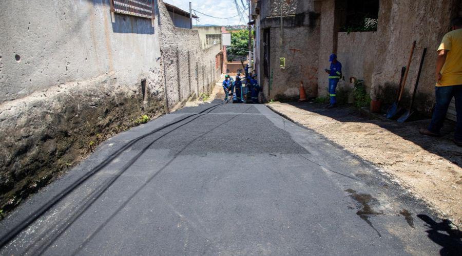 ​Ruas do Morro de Boa Vista, em São Torquato, recebem pavimentação asfáltica