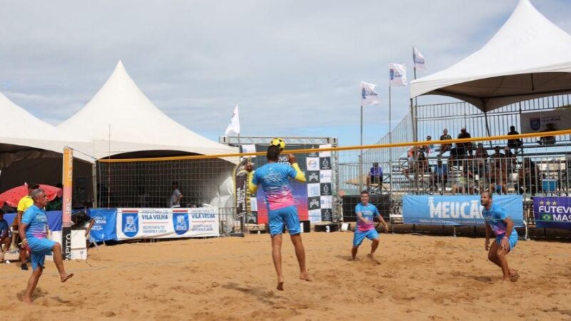 Campeonato Brasileiro de Futevôlei Máster reúne 130 atletas na Praia da Costa