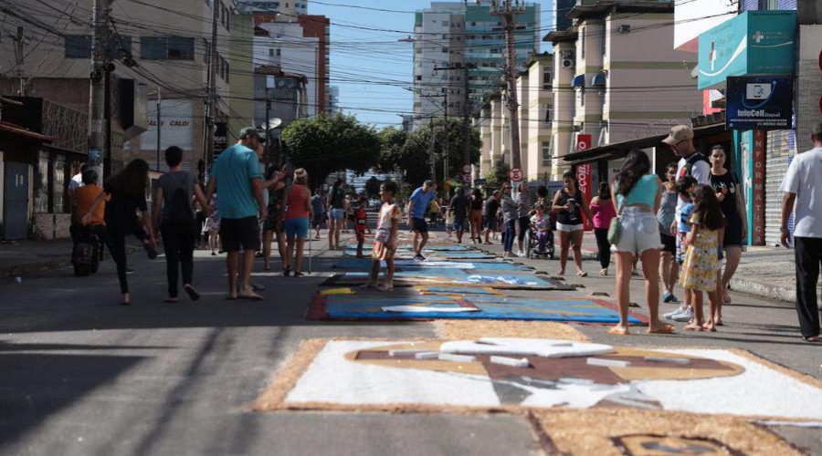 Ruas serão interditadas para montagem de tapetes e procissões de Corpus Christi