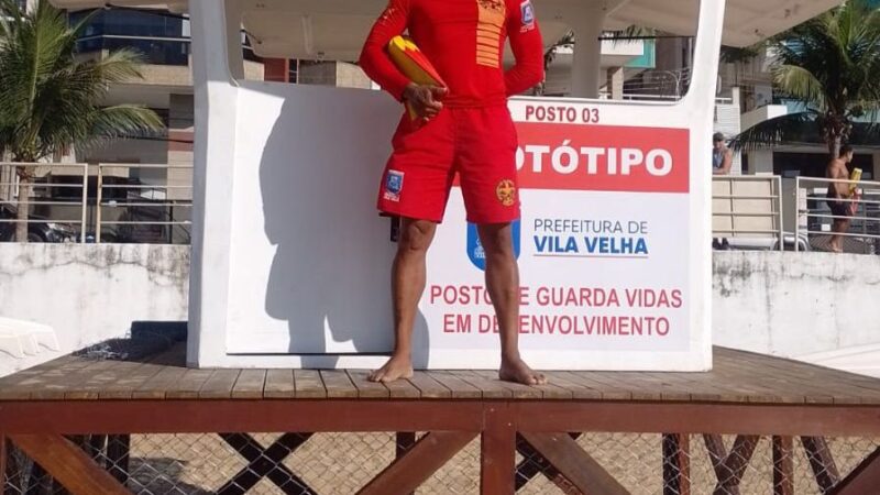 Protótipo de posto para guarda-vidas é instalado na Praia de Costa