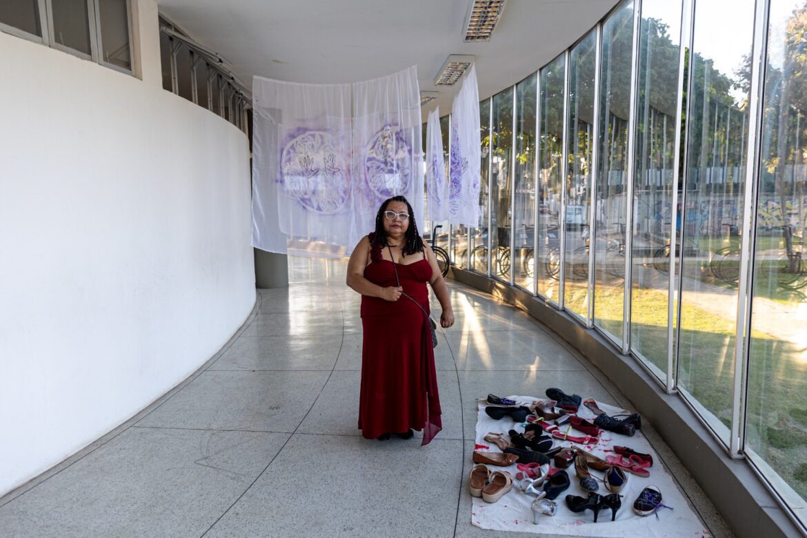 Violência contra mulheres é tema central de nova exposição