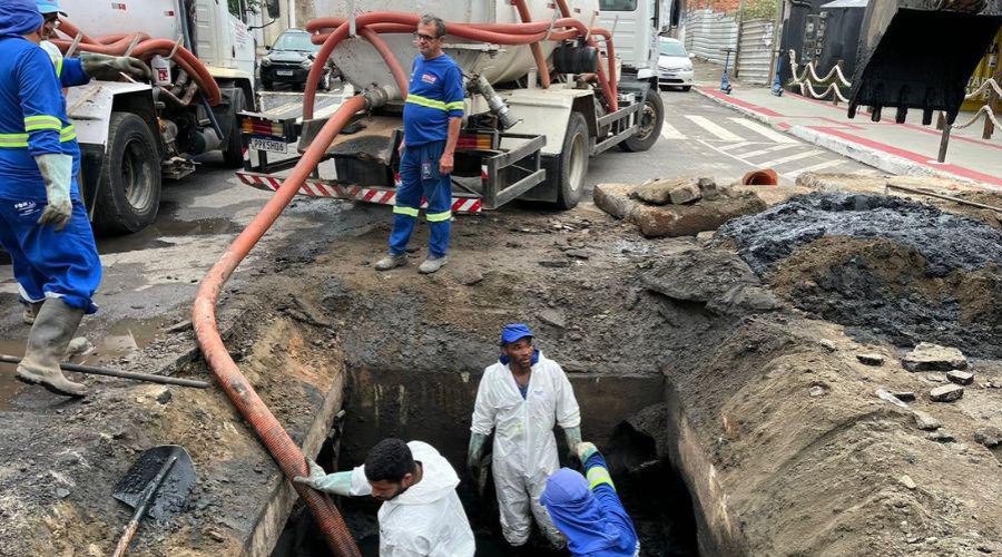 Ações de limpeza e desobstrução garantem escoamento pluvial eficiente