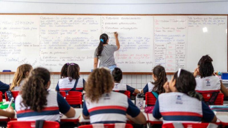 Mais de 3,7 mil estudantes realizam provas para avaliar a qualidade da educação