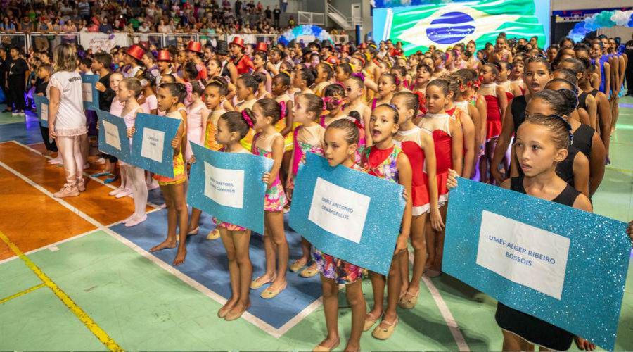 Mais de 500 alunos brilham no Festival de Ginástica Rítmica nesta sexta-feira