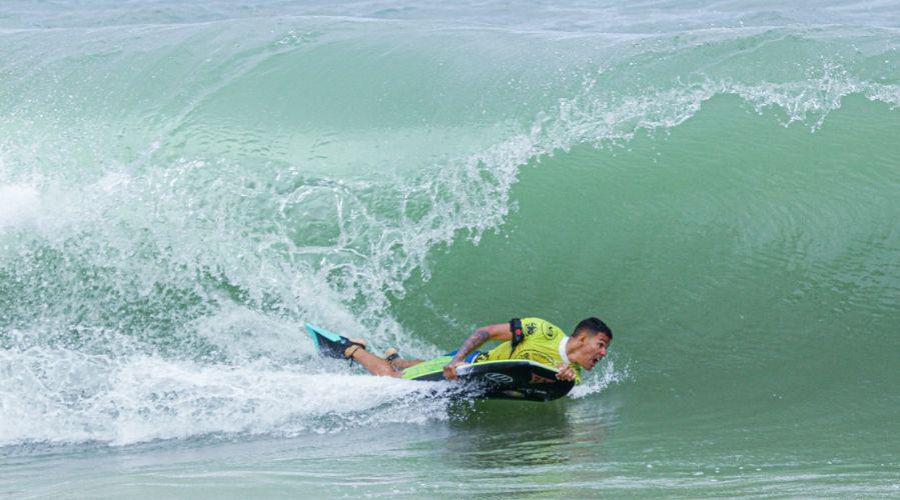 Disputa pelo título brasileiro de bodyboard movimento Itaparica