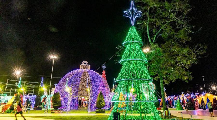 Vila Natalina encanta com um ambiente mágico e acolhedor para moradores e turistas