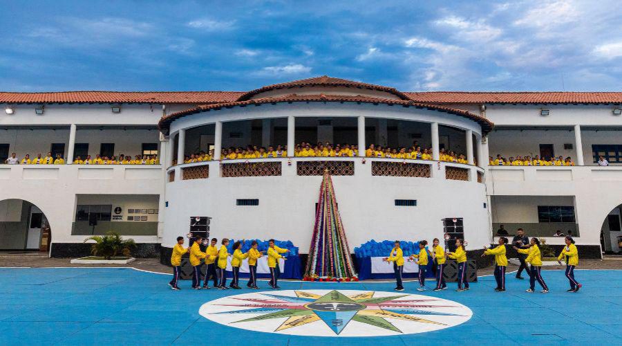 O Encerramento do Profesp é marcado por Cantata de Natal com 400 alunos