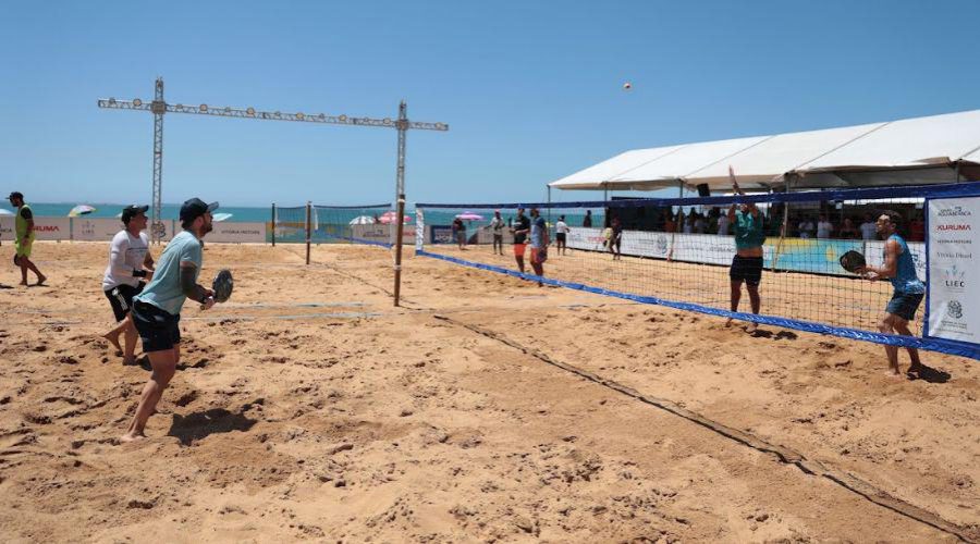 Campeonato Estadual de Beach Tennis agita a Arena de Verão na Praia da Costa